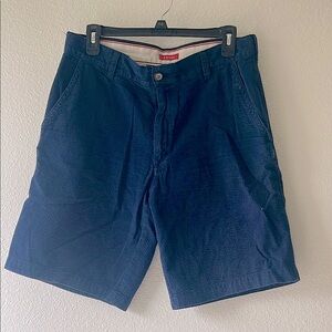 (3 for $19) Men’s Izod Blue Flat Front Shorts Classic Style. Size 32